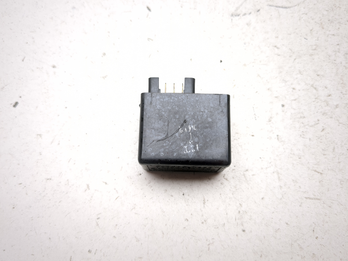 98-06 Suzuki Katana GSX 600 750 Relay 066500-4230 TRSH PL