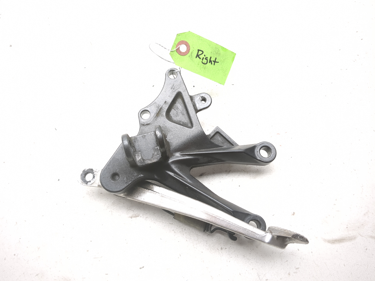 06 07 Kawasaki Ninja ZX10 ZX10R Front Right Driver Peg Rearset W/ Brake Pedal