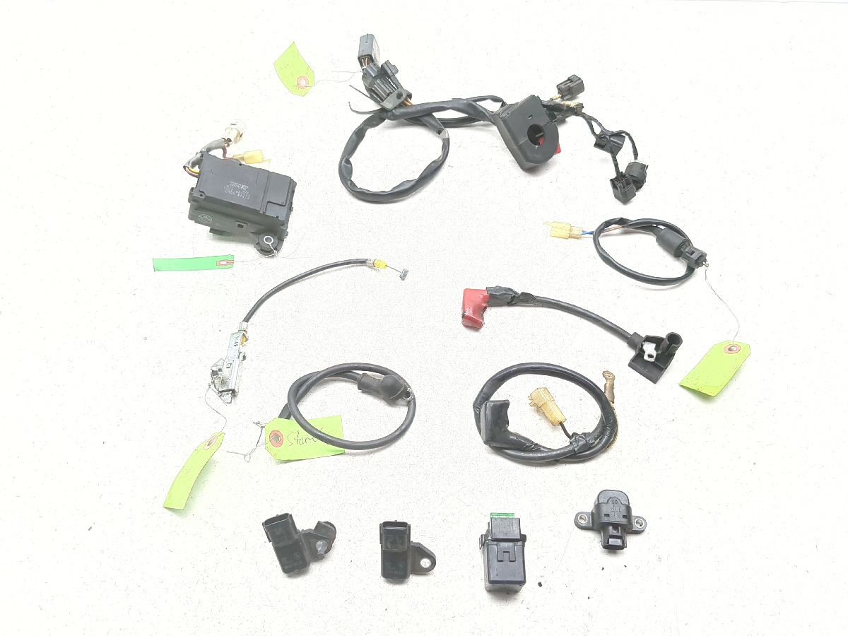 カビゴン ACE10 06 07 Kawasaki Ninja ZX10 ZX10R Relay Set Servo Tip Over Brake
