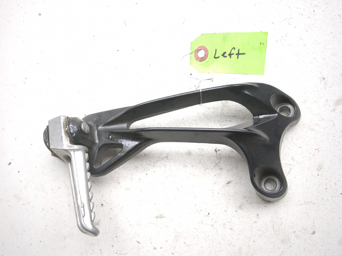 06 07 Kawasaki Ninja ZX10 ZX10R Rear Left  Passenger Foot Peg