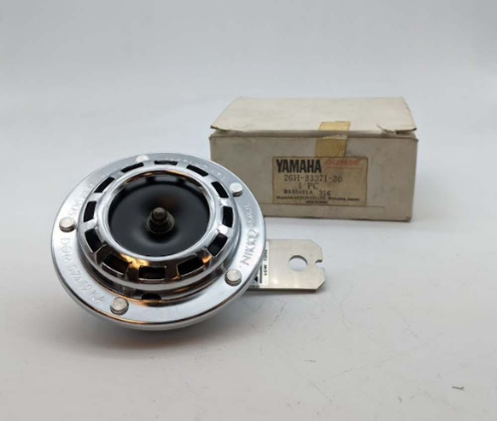 1985-1986 Yamaha XJ700 Maxim OEM Low Horn 26H-83371-30-00