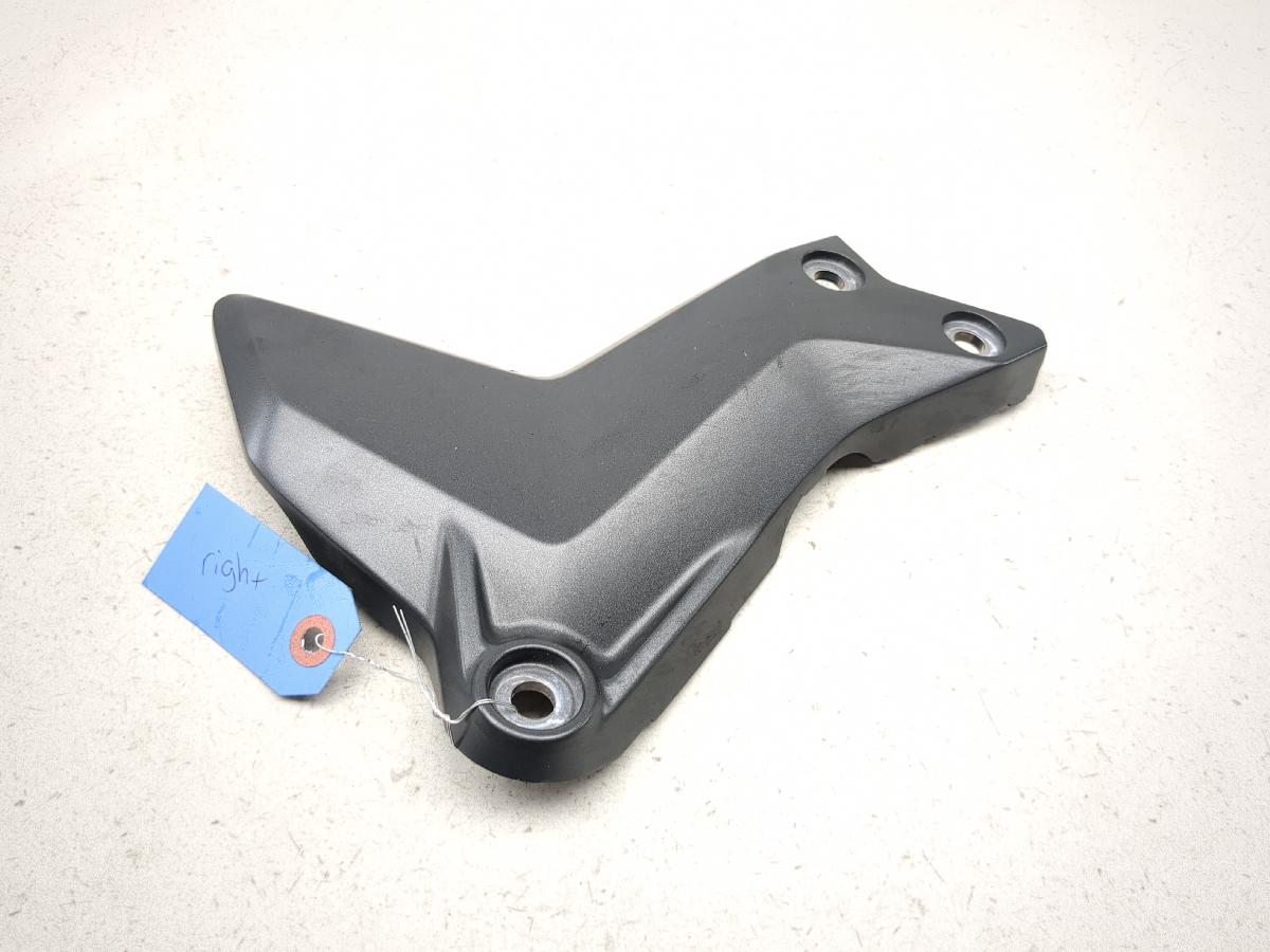 22-25 Yamaha YZF-R7 YZF R7 Right Trim Fairing Cover Panel