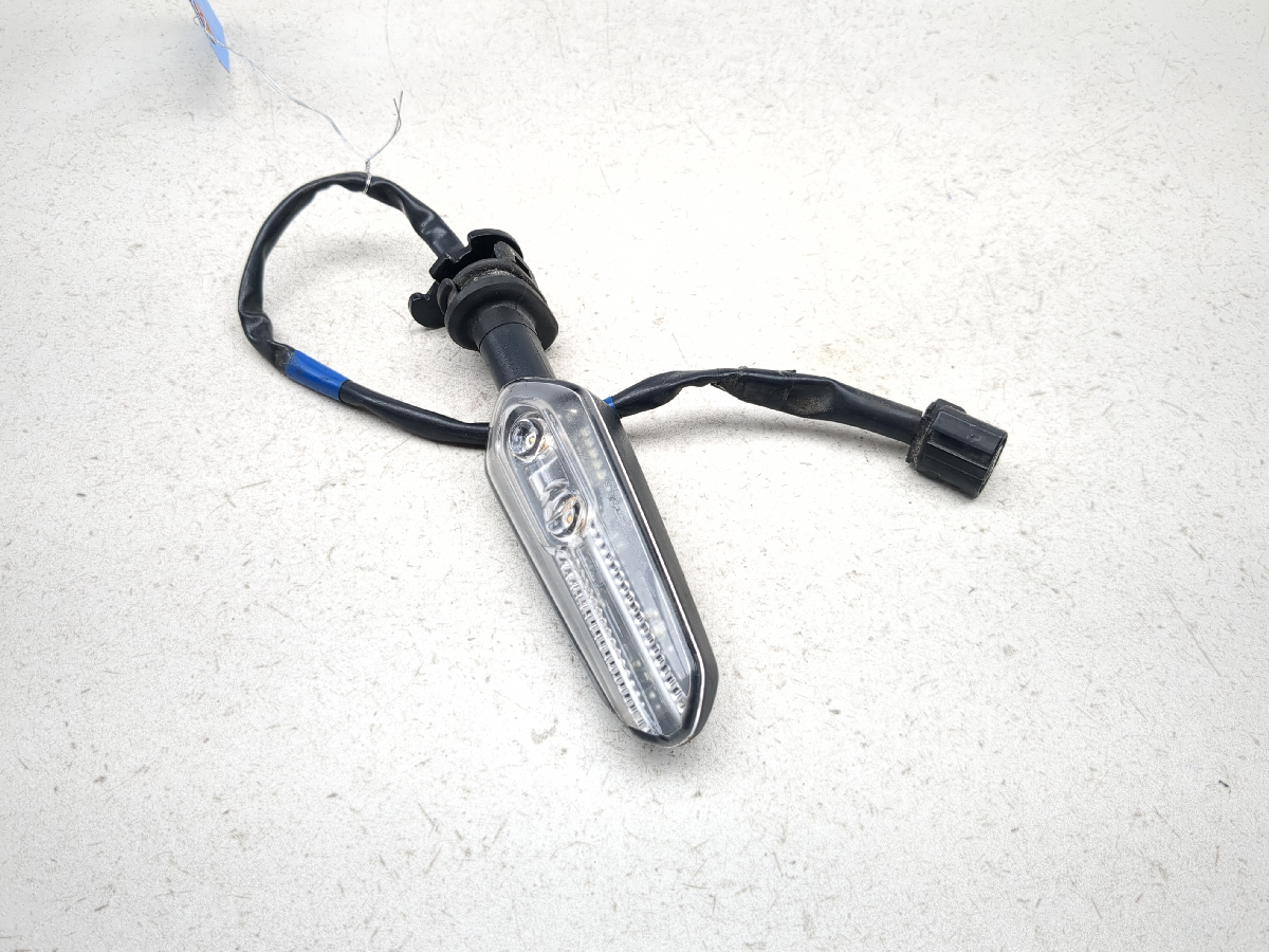 22-25 Yamaha YZF-R7 YZF R7 Left Front Turn Signal Flasher Indicator Light