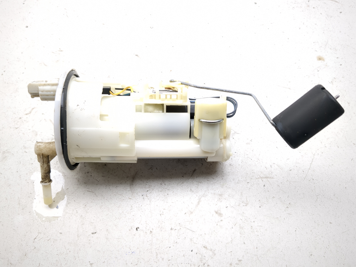 09-14 Yamaha FZ6R Petrol Gas Fuel Pump Assembly 20S-13907-00