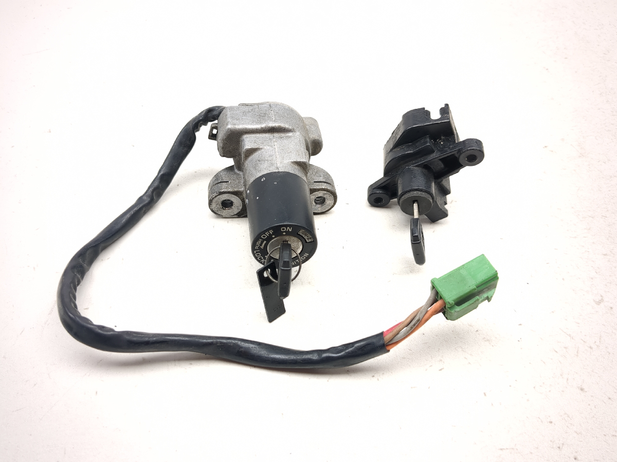 94-99 Suzuki RF 900 RF900R Ignition Lock Set With Key