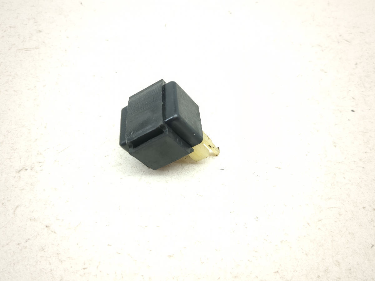 94-99 Suzuki RF 900 RF900R Relay TL-67
