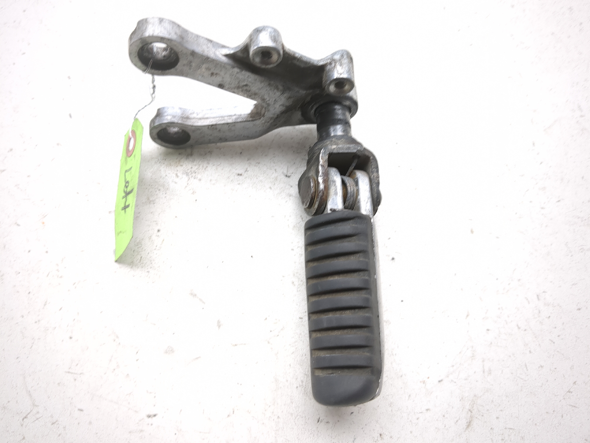 00-02 Kawasaki Ninja ZX6R ZX6 Front Left Driver Foot Peg 35011-1874