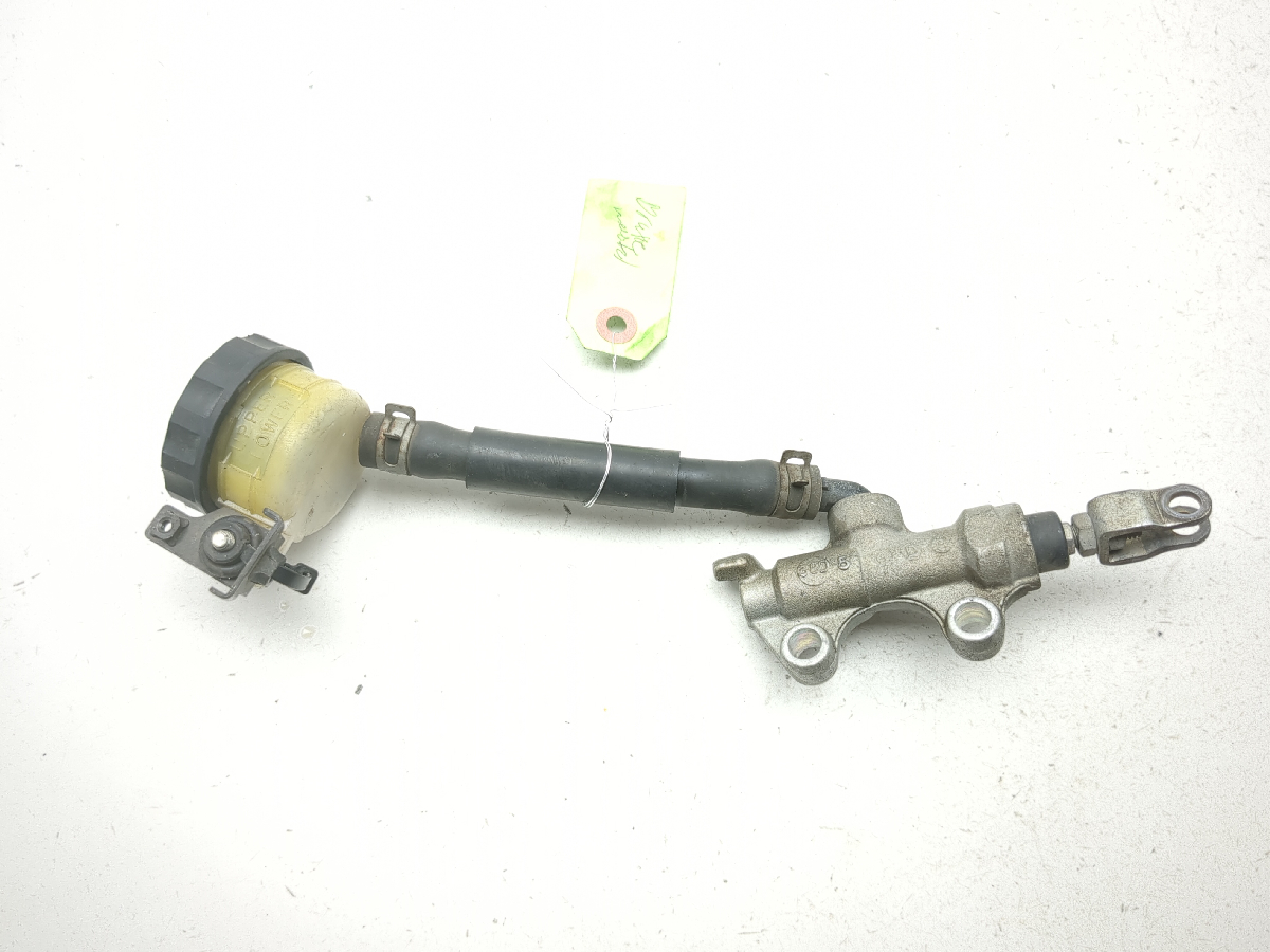 ヒヒ 00-02 Kawasaki Ninja ZX6R ZX6 Rear Brake Master Cylinder - Sun
