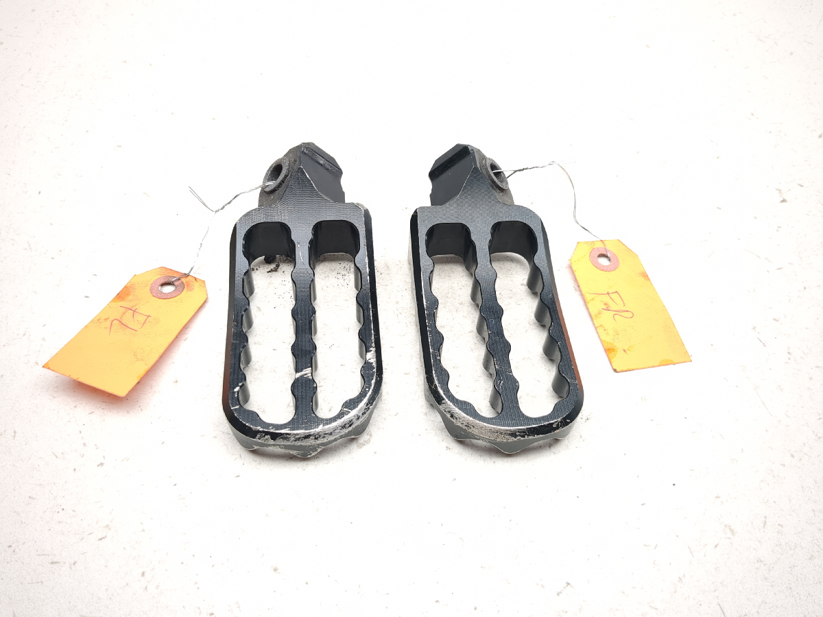 19 20 KTM Adventure 790 Aftermarket Front Foot Pegs Set Pair