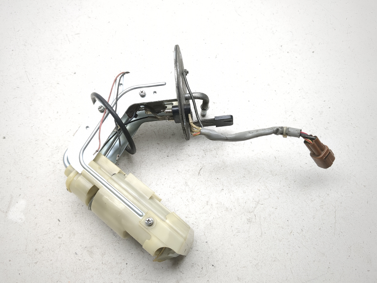 07-09 Suzuki GSF1250S Bandit Petrol Gas Fuel Pump Assembly 15100-18H0