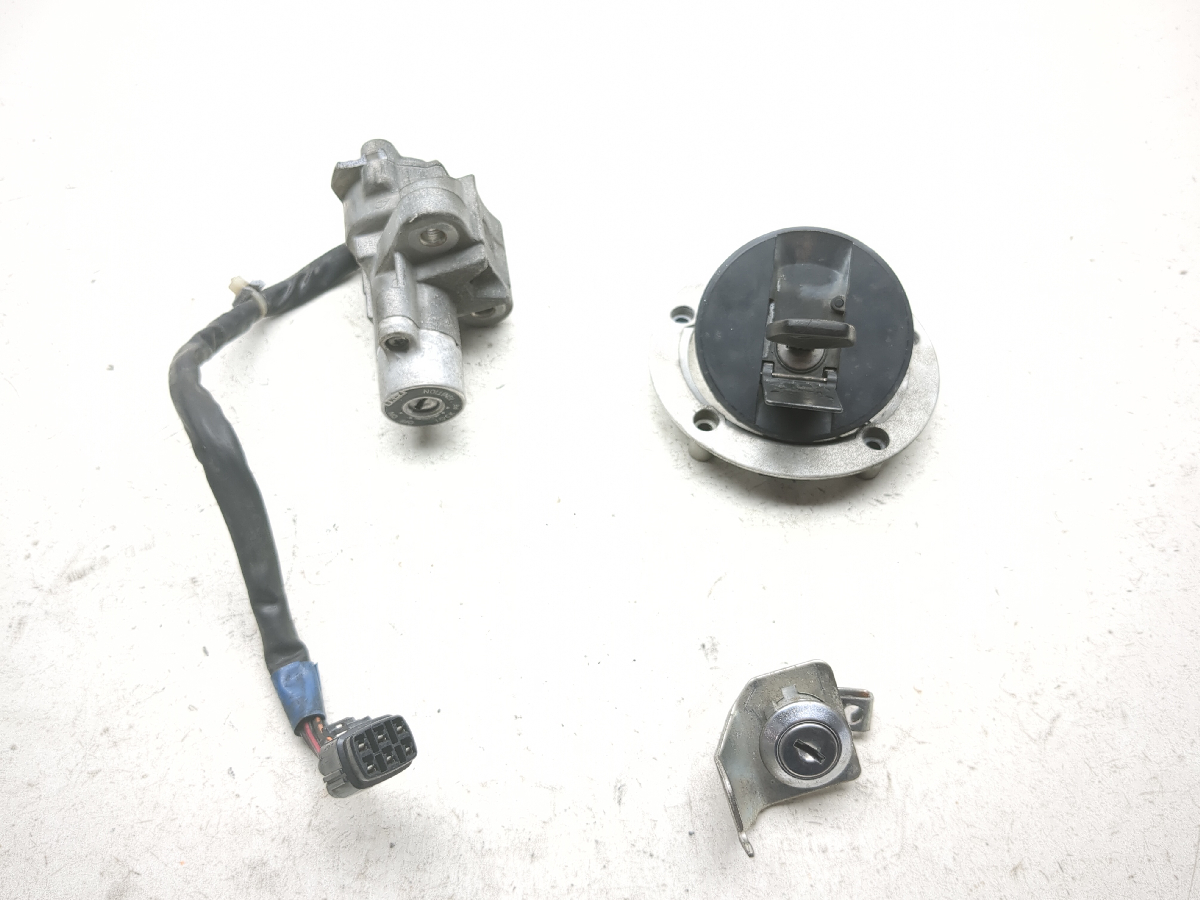 07-09 Suzuki GSF1250S Bandit Lock Set Ignition Switch Cap And Key