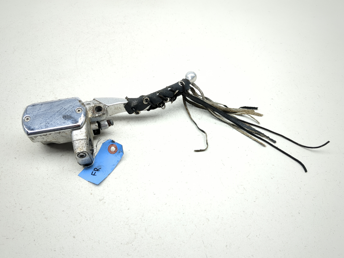 00-09 Yamaha V Star XVS1100 Right Front Brake Master Cylinder W/ Tassel