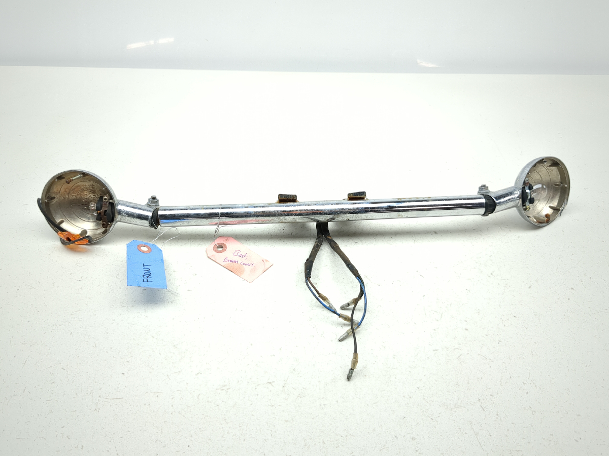 00-09 Yamaha V Star XVS1100 Front Turn Signal Light Bar