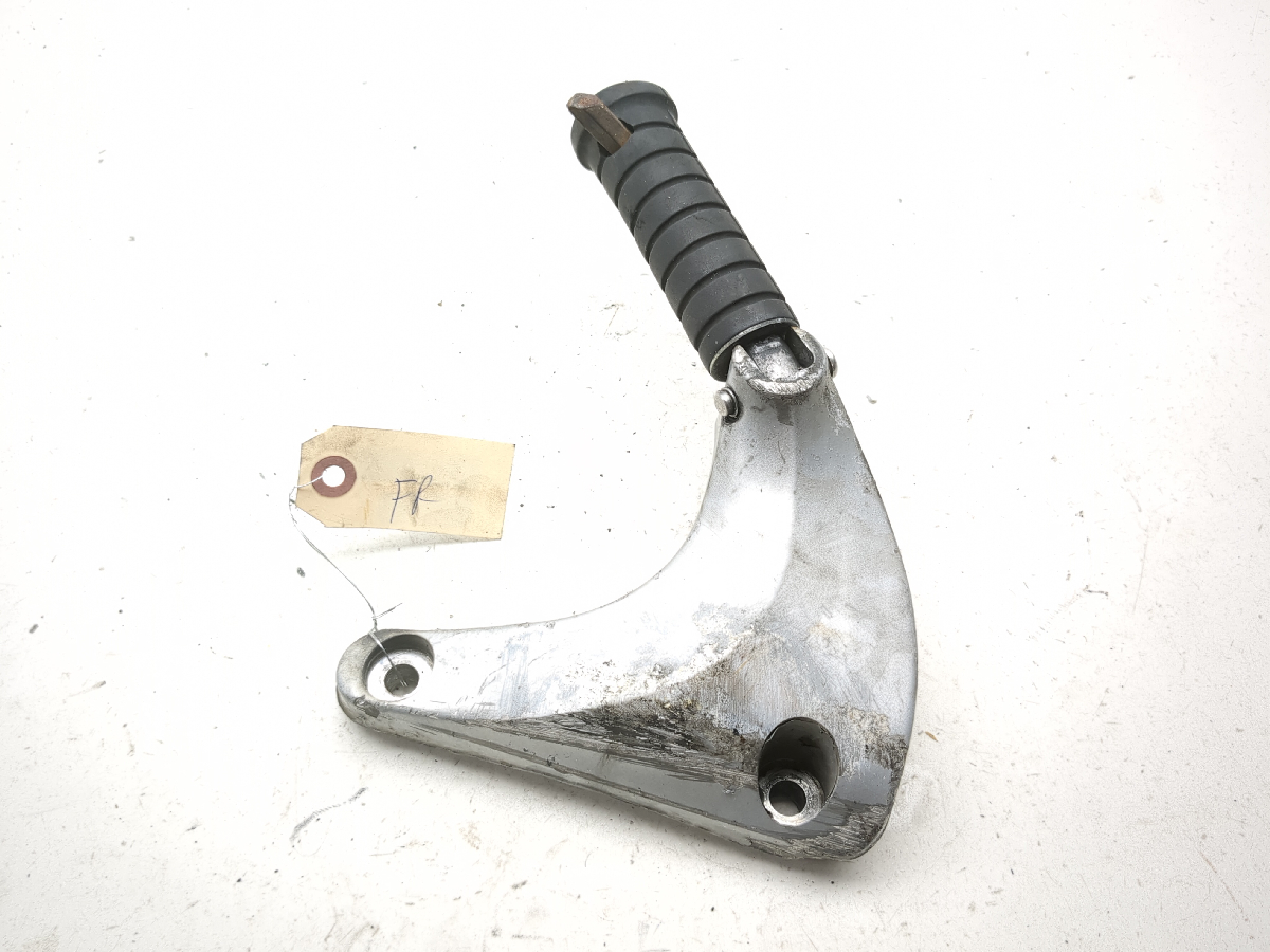 03-17 Victory Vegas Front Right Driver Foot Peg
