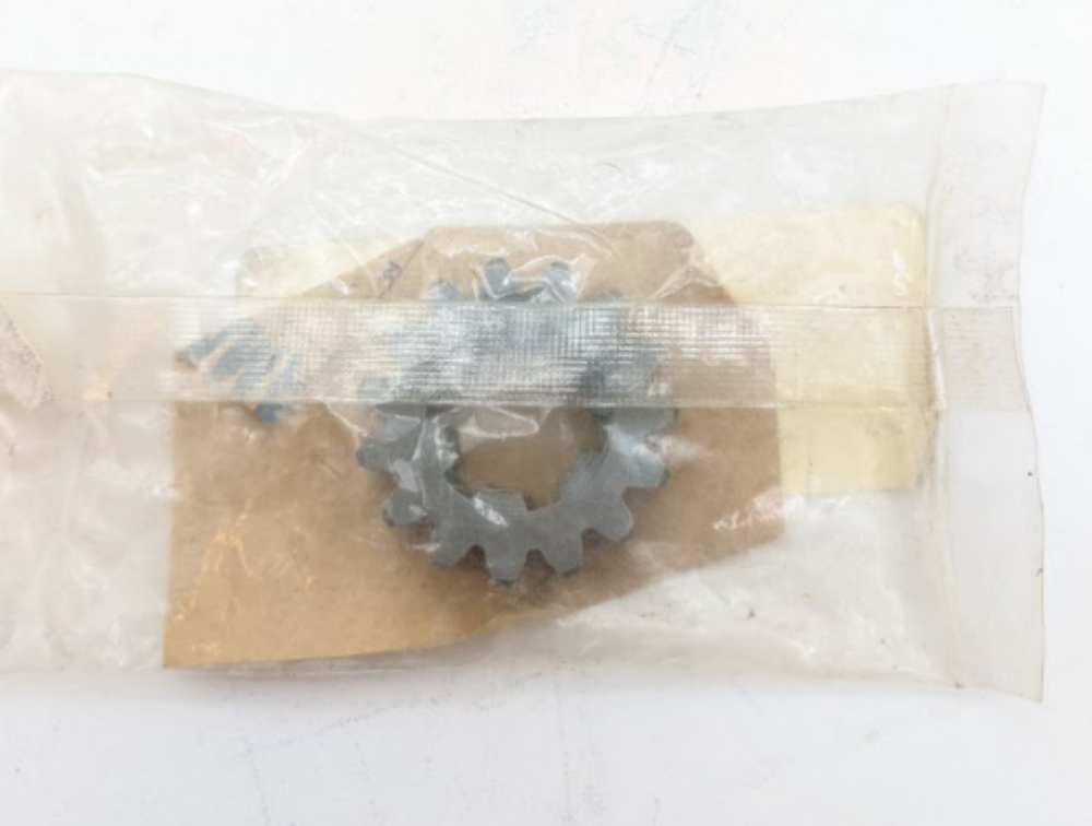 1995 Yamaha RT180G OEM Transmission Gear, 2nd Pinion (15T) 4J3-17121-00