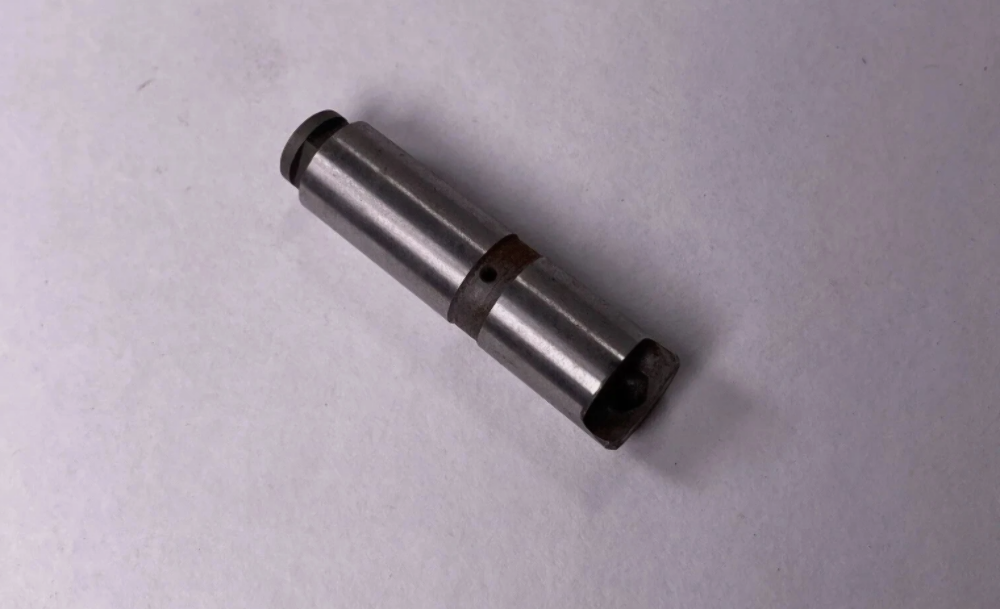 2000-02, 08-09 Yamaha XVS1100 VStar 1100 Custom OEM Tensioner Shaft 5EL-12247-00