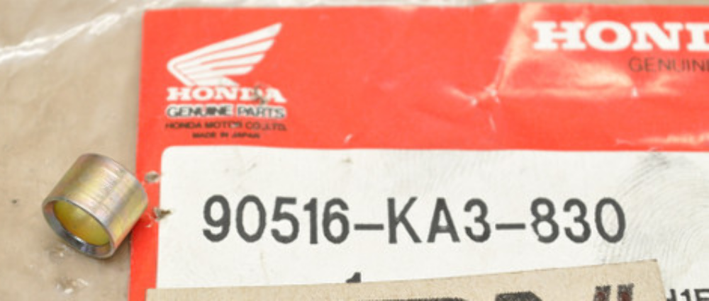 NOS Honda CR125 R CR250 R CR500 R CR80 R Gas Fuel Tank Collar 90516-KA3-830