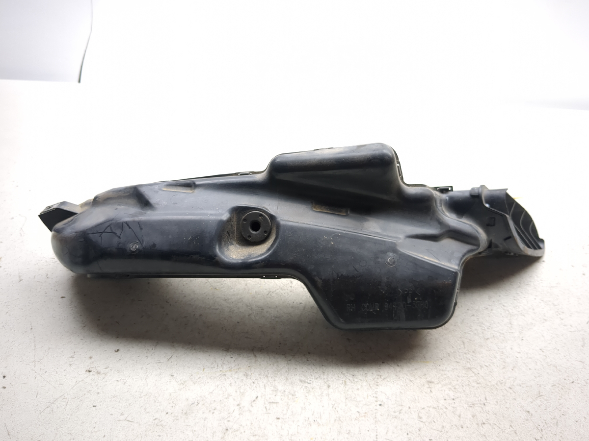 08-10 Suzuki GSXR 600 750 Right Ram Air Intake Tube