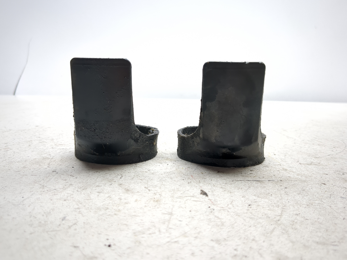 03 04 Kawasaki ZZR 600 Front Fork Suspension Guards Set Pair