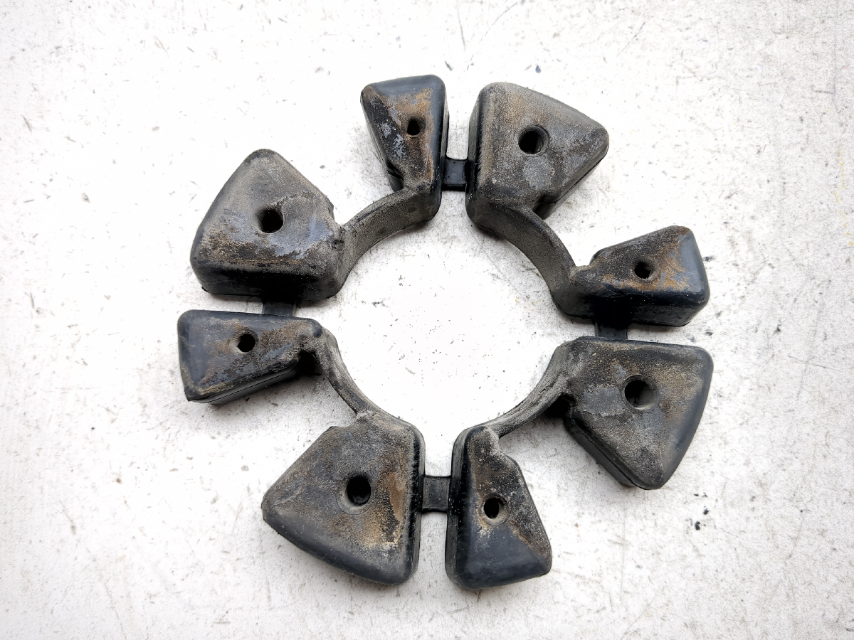 03 04 Kawasaki ZZR 600 Rear Wheel Cush Drive Sprocket Hub Rubbers