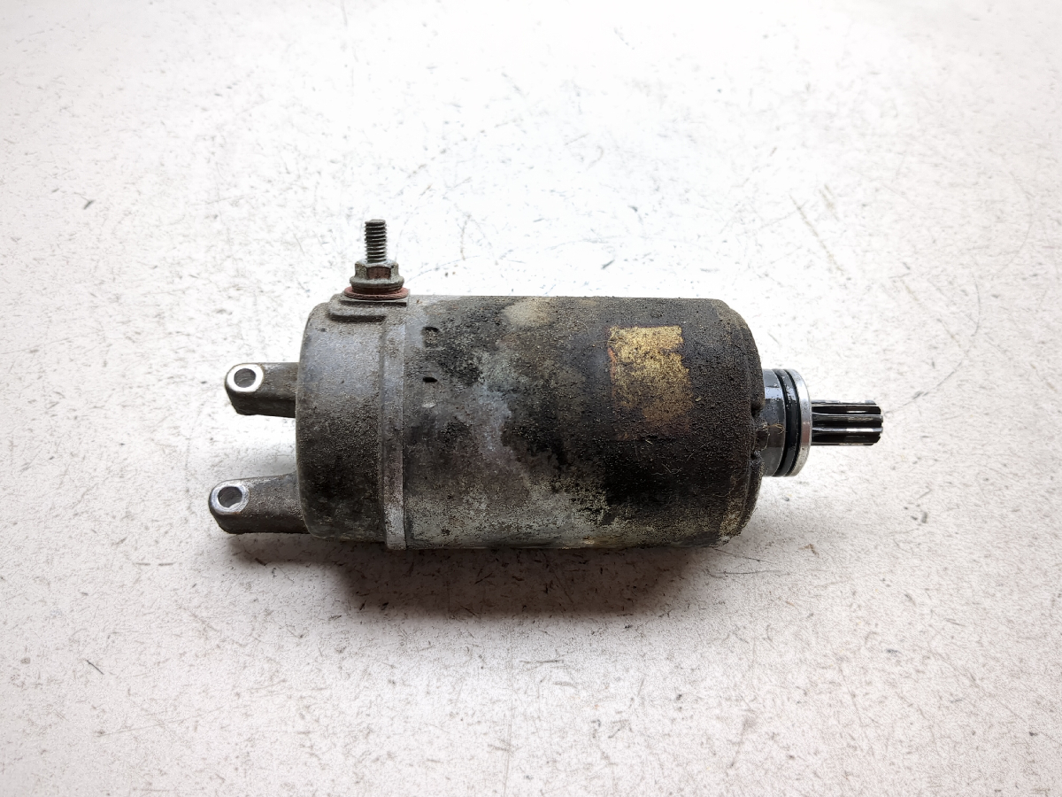 03 04 Kawasaki ZZR 600 Starter Start Motor