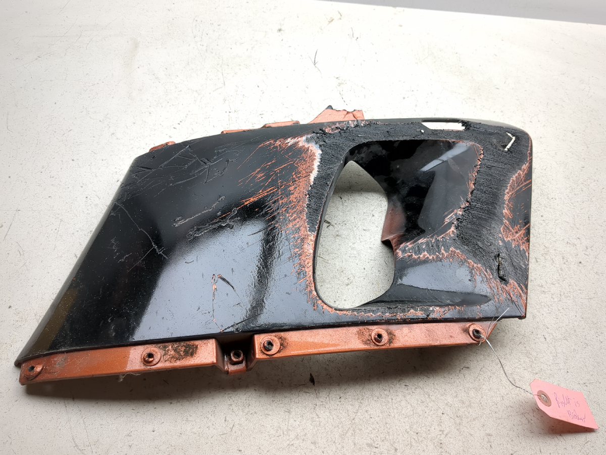 03 04 Kawasaki ZZR 600 Right Vent Trim Fairing Cover Panel