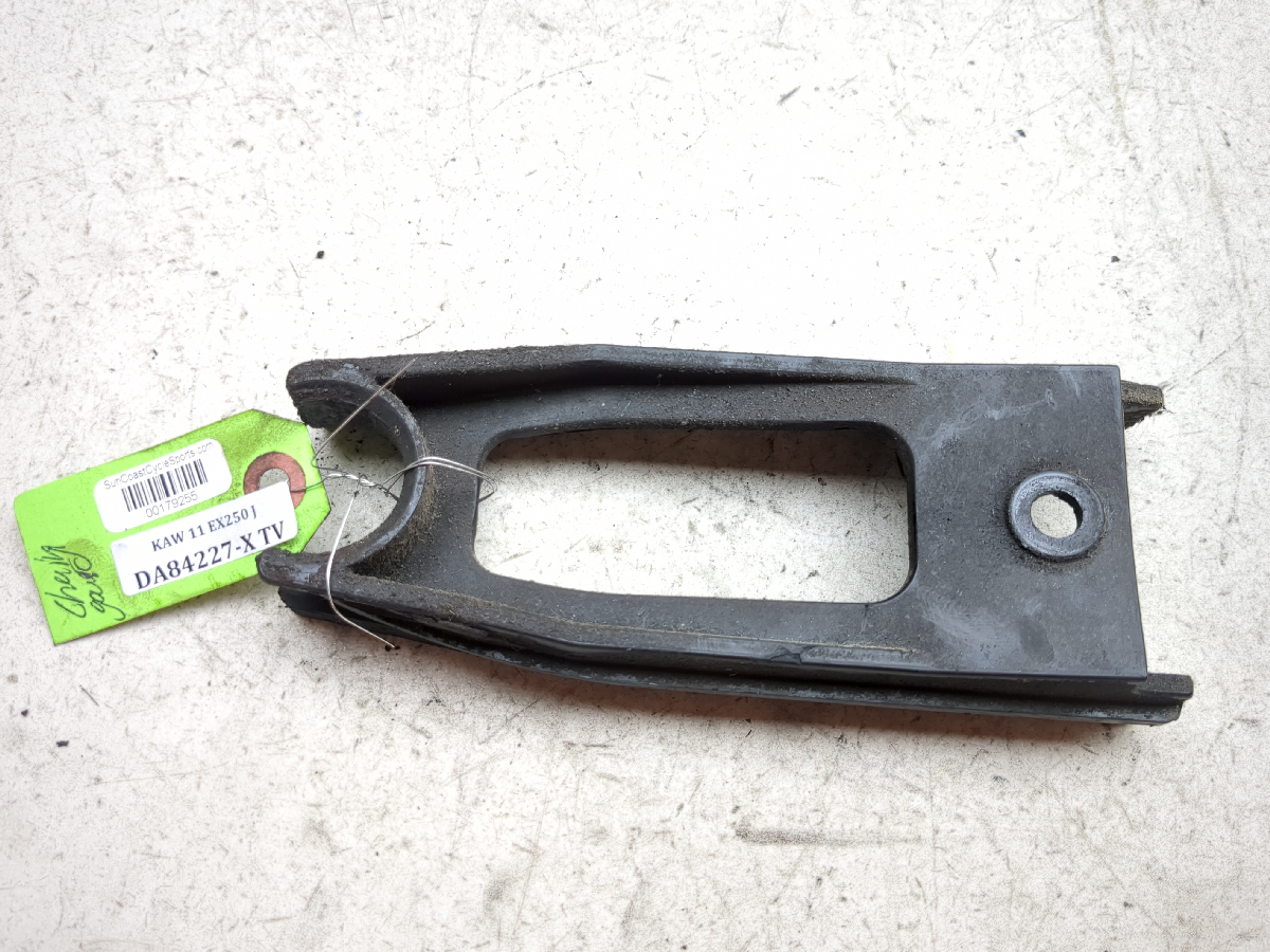 08-12 Kawasaki EX250 Ninja 250 Chain Guard A TRSH DW