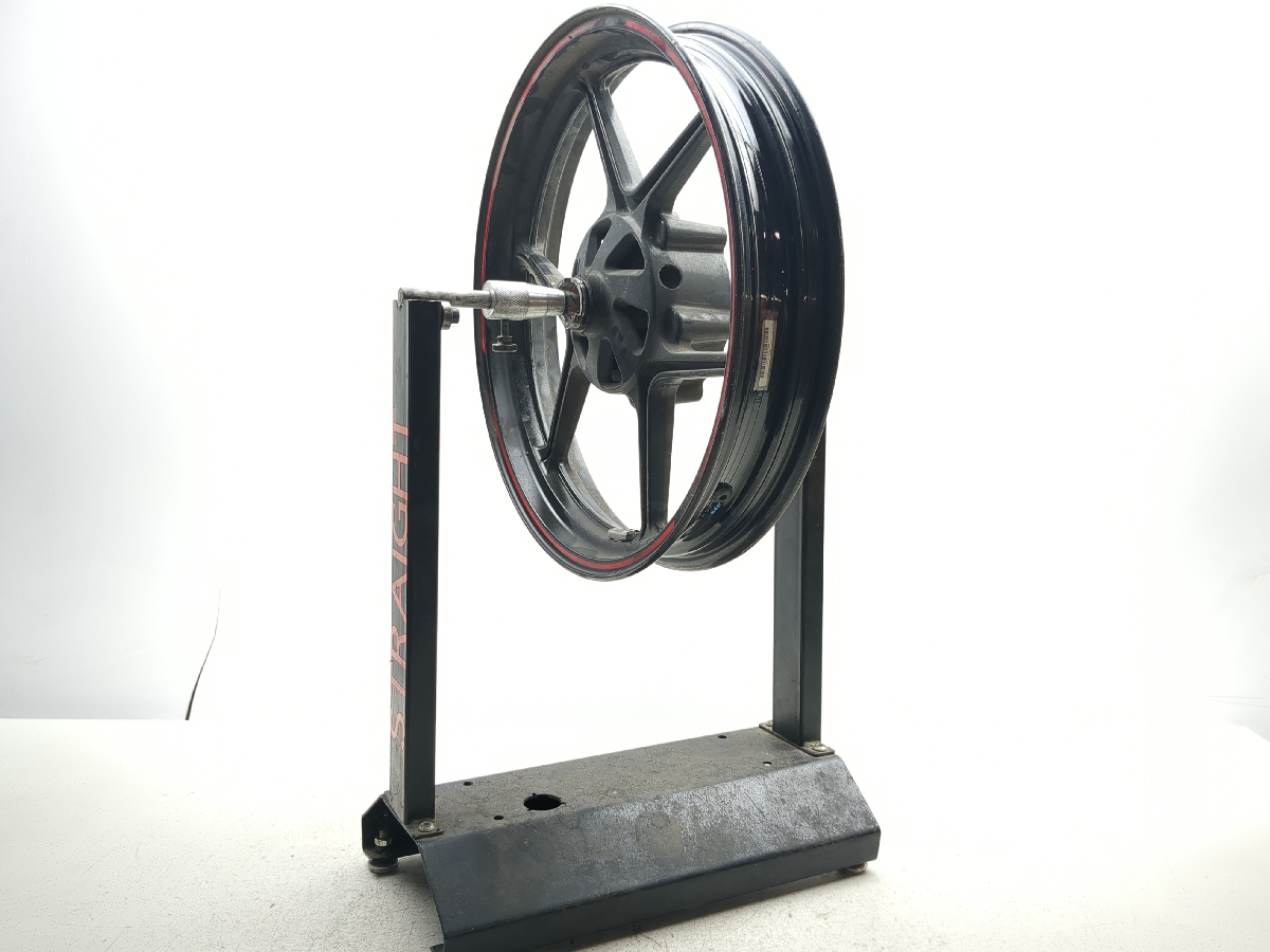 08-12 Kawasaki EX250 Ninja 250 Front Wheel Rim 17x2.75