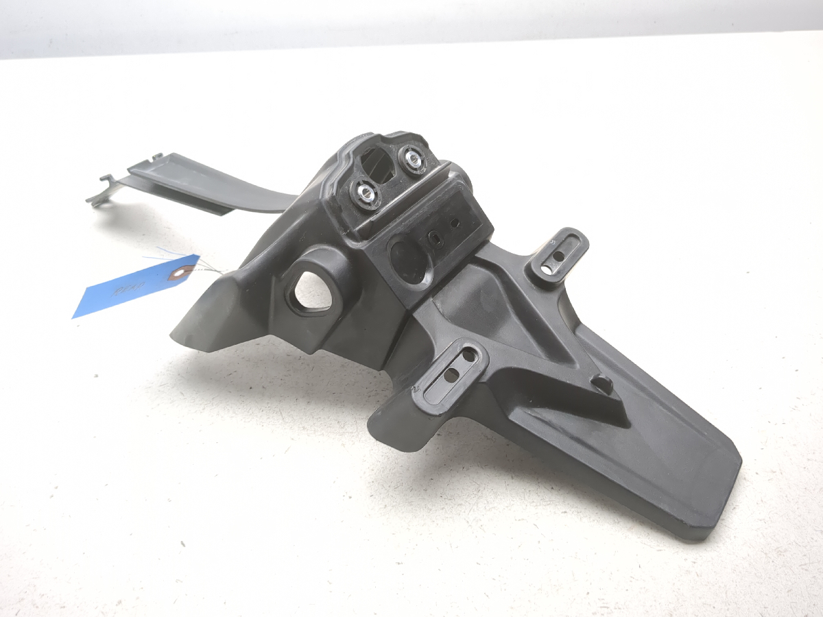 ヤマハ　YZF-R7 アクセサリマウント 22-25 Yamaha YZF-R7 YZF R7 Blinker License Plate Tag Mount Bracket