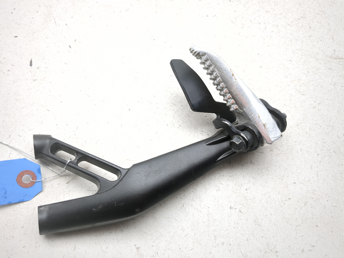 22-25 Yamaha YZF-R7 YZF R7 Left Passenger Foot Peg