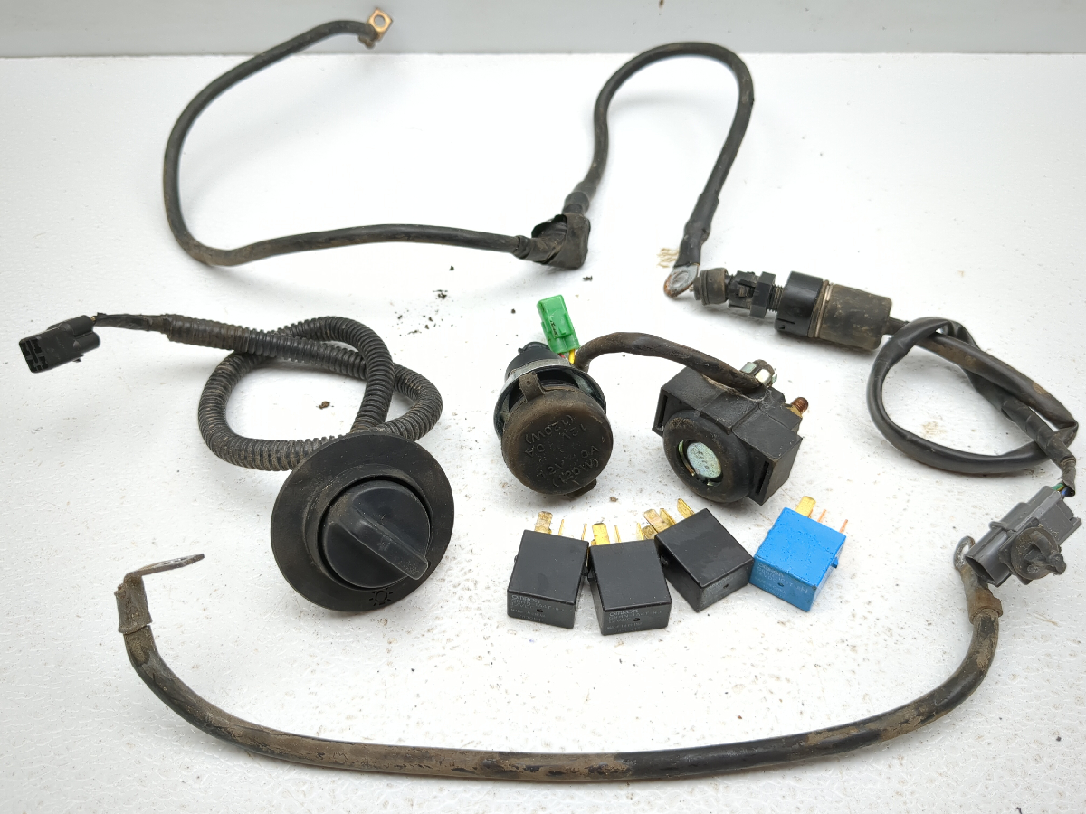 17-23 Honda Pioneer 700 SXS700 Relay Set Brake Switch Power Socket G8HN-1A4T-RJ