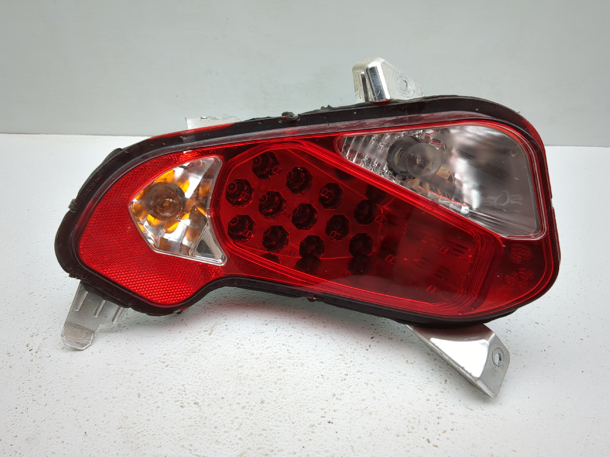 13-17  Can Am Spyder RT-S SE6 Rear Left Taillight Tail Brake Light Lamp Lens