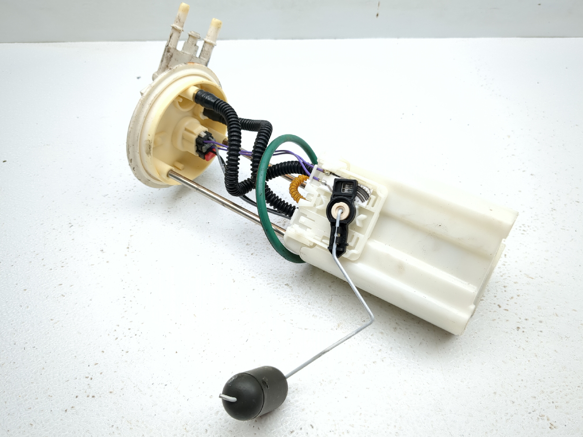 13-17  Can Am Spyder RT-S SE6 Petrol Gas Fuel Pump Assembly