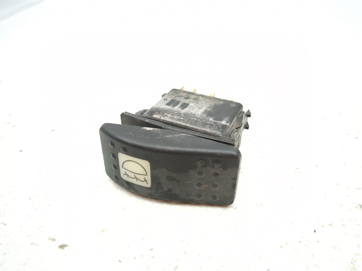 13-17  Can Am Spyder RT-S SE6 Fog Light Switch 710002351