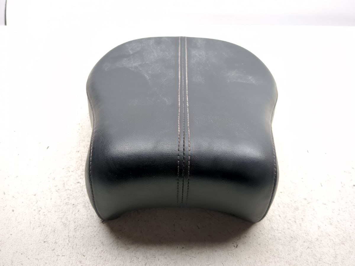07-11 Harley FLSTC Heritage Softail Classic Rear Passenger Seat RDW-92/61-0067