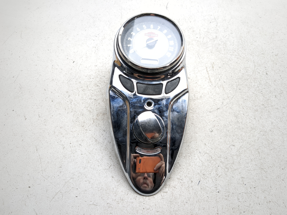 07-11 Harley FLSTC Heritage Softail Classic Speedometer With Cover 71952-08