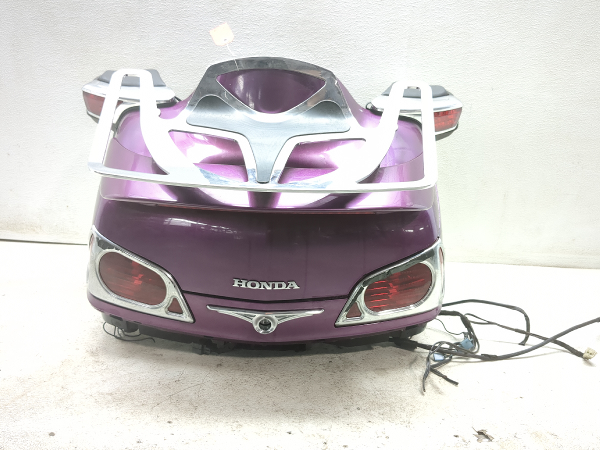 01-05 Honda Goldwing 1800 GL 1800 Rear Trunk Storage Top Box W/ Speakers