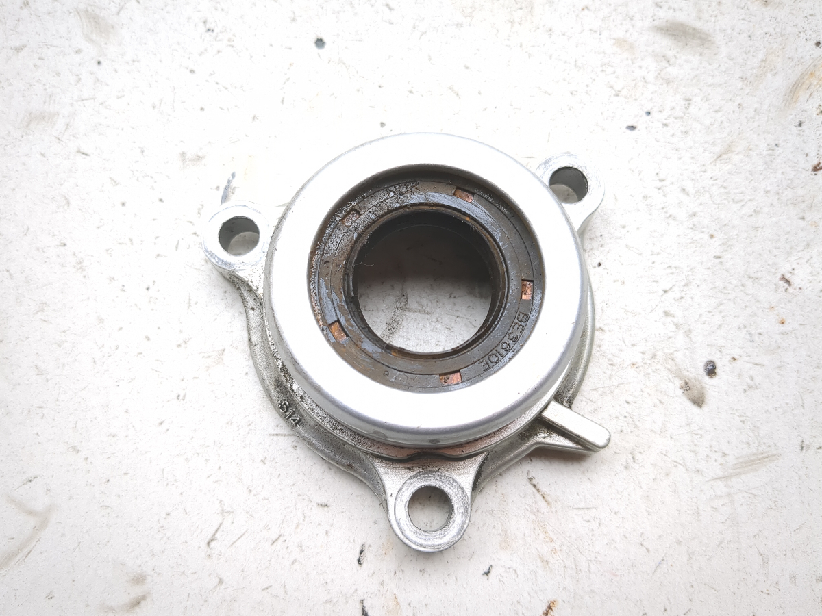 01-05 Honda Goldwing 1800 GL 1800 Engine Output Shaft Drive Cover