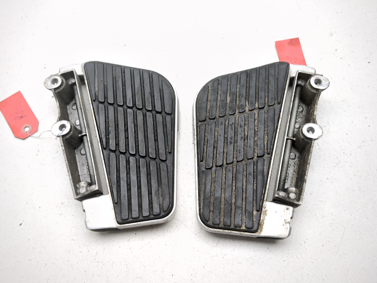 01-05 Honda Goldwing 1800 GL 1800 Rear Floorboard Floor Board
