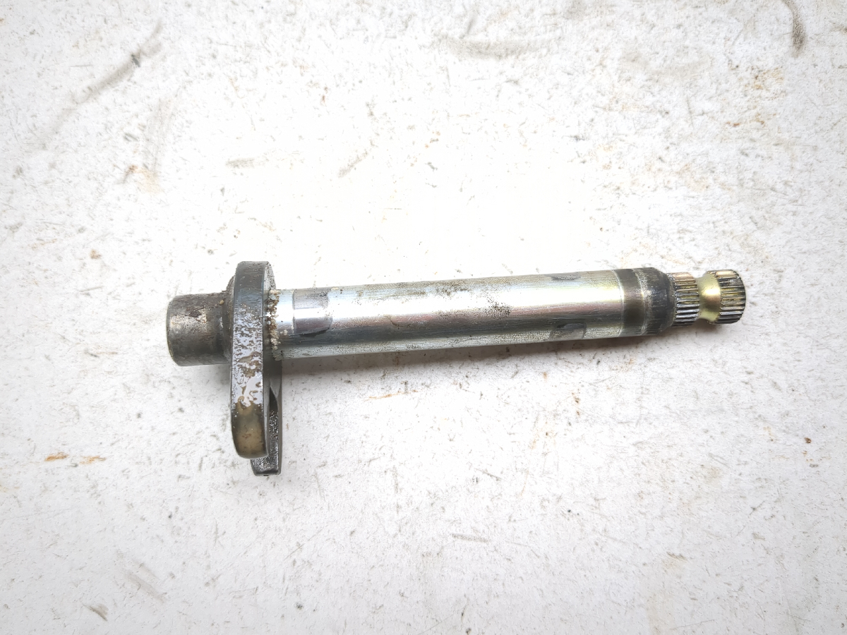 01-05 Honda Goldwing 1800 GL 1800 Gear Shift Spindle Shaft Linkage