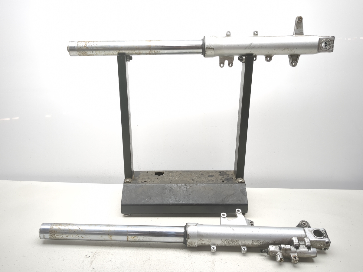 01-05 Honda Goldwing 1800 GL 1800 Front Forks Suspension Set STRAIGHT