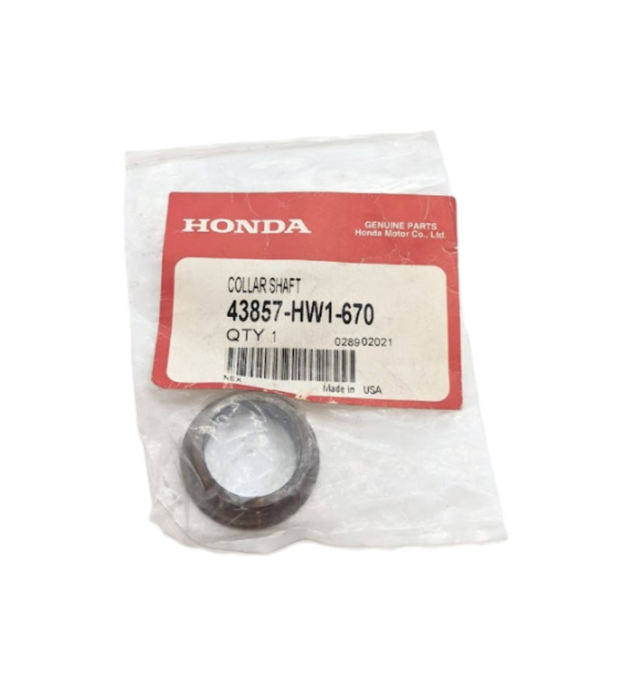 Honda ARX1200T2 AQUATRAX R-12X COLLAR, SHAFT 43857-HW1-670