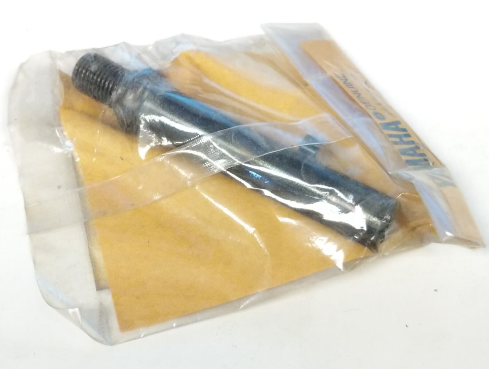 OEM YAMAHA STAY, FLASHER 4L0-83318-00 RZ350 1984