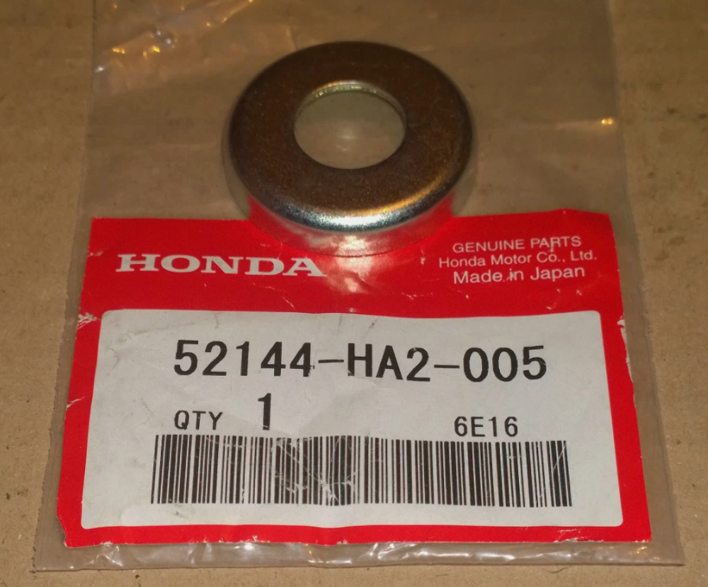 OEM 1986 86 HONDA TRX250 ATC250 SWINGARM DUST SEAL CAP 52144-HA2-005