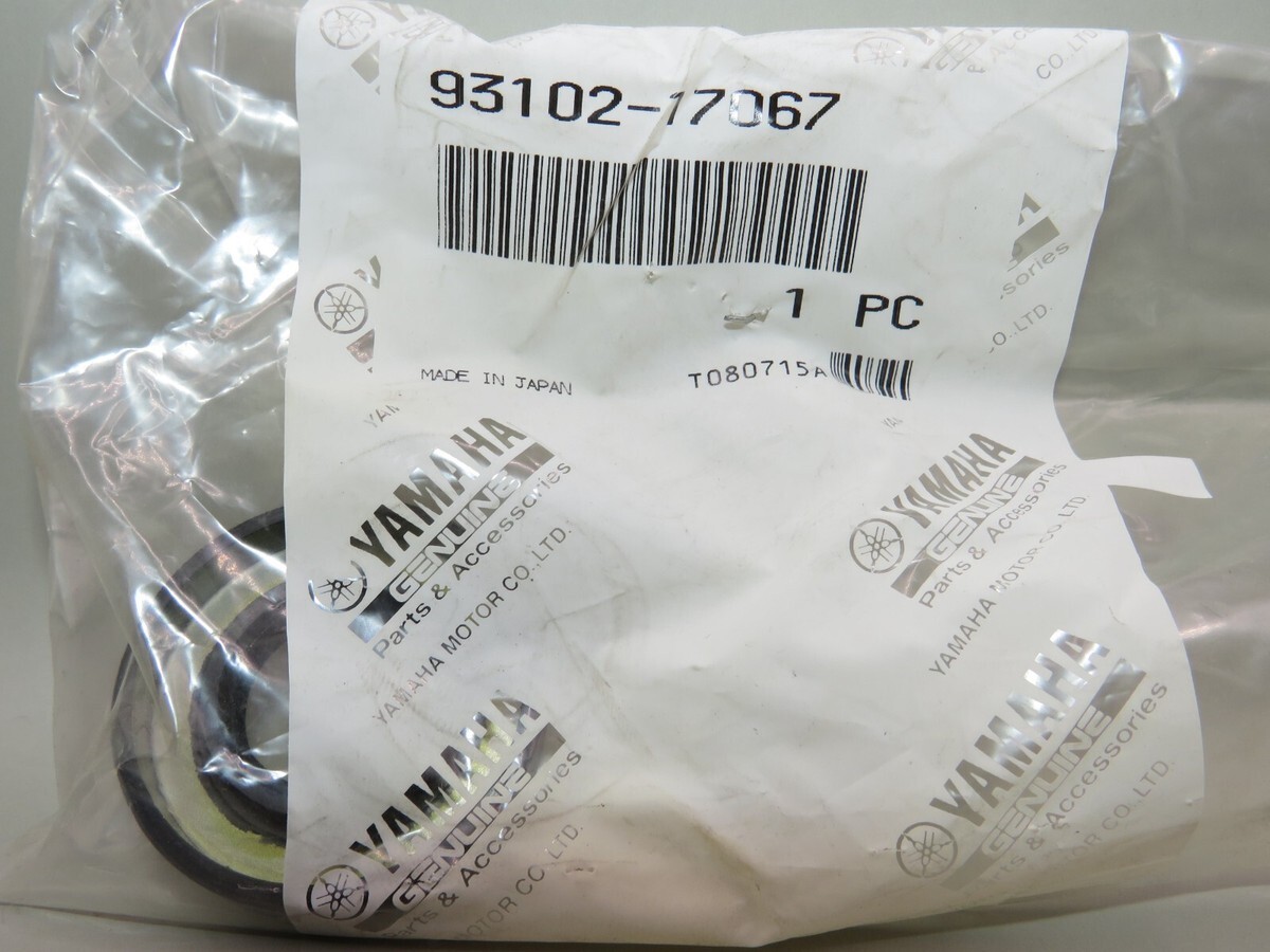 Yamaha OIL SEAL (17X35X7-257) 93102-17067-00 OEM