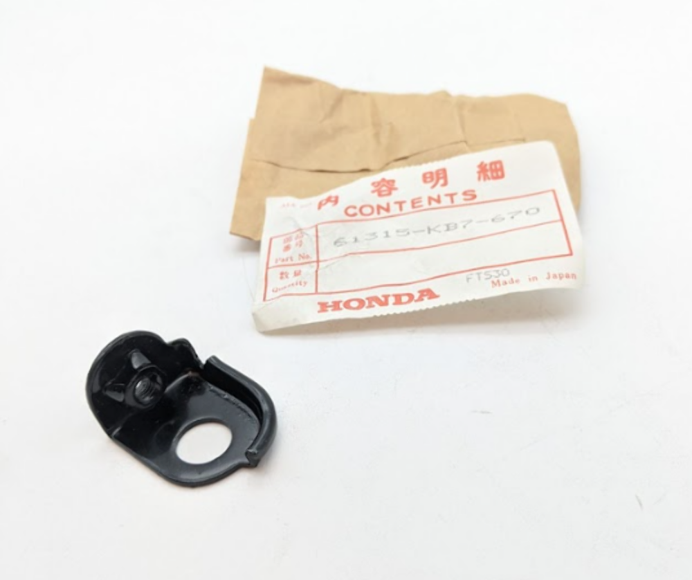 1982 Honda XL500R OEM Right Headlight Stay Bracket Mount 61315-KB7-670