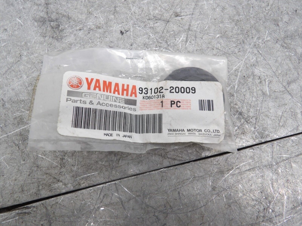 Yamaha YZ50, YZ80, GT80 Oil Seal NOS 93102-20009