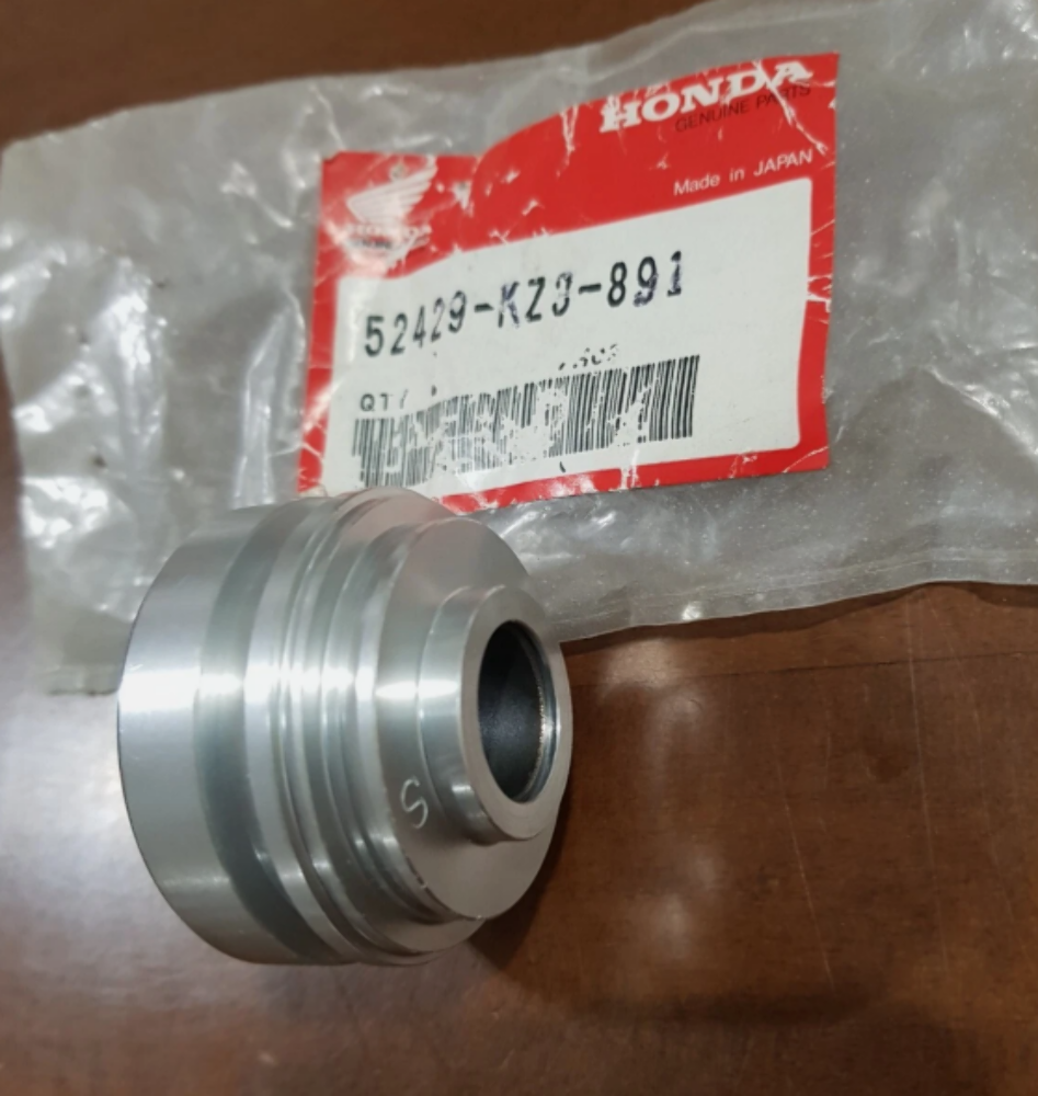 NEW 1993 HONDA CR250R OEM CASE, ROD GUIDE 52429-KZ3-891