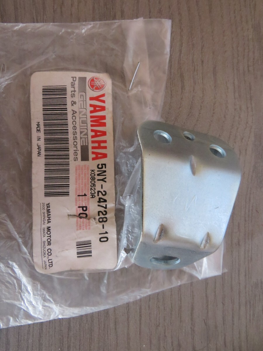 Yamaha OEM Part 5NY-24728-10-00 BRACKET, SEAT