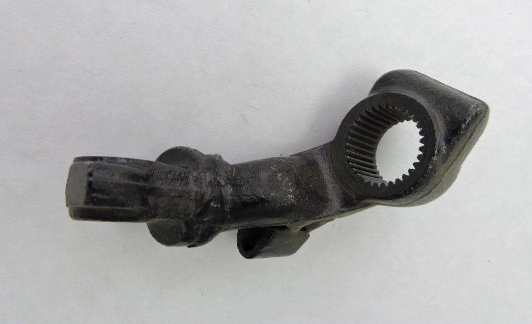 1974-75 Yamaha DT175,1974-75 Yamaha DT100 OEM Foot Rest Peg Bracket 437-27422-10